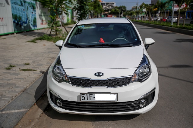 Xe Kia Rio sedan 2016