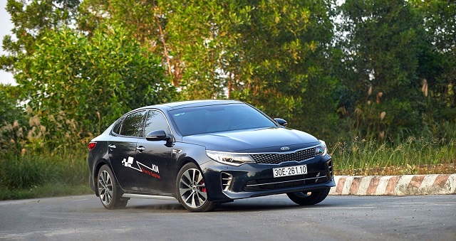 Kia Optima vận hành mạnh mẽ