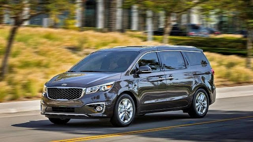 xe kia carnival
