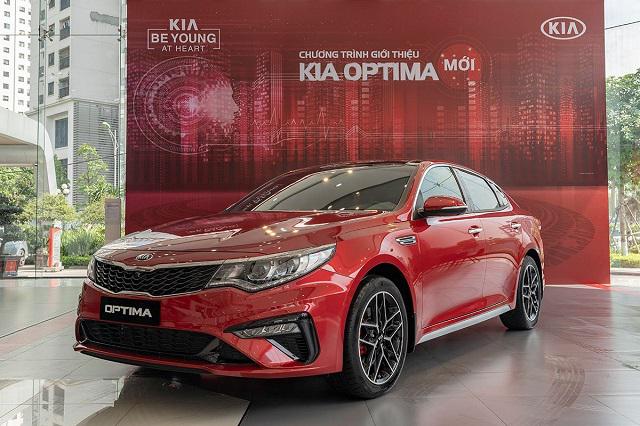 Thiết kế đầu xe Kia Optima 2019 mang phong cách cá tính và thể thao